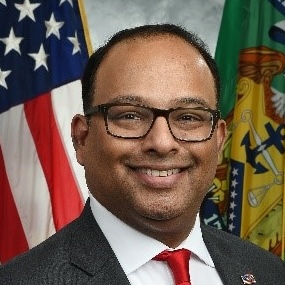 Ashok Pinto headshot